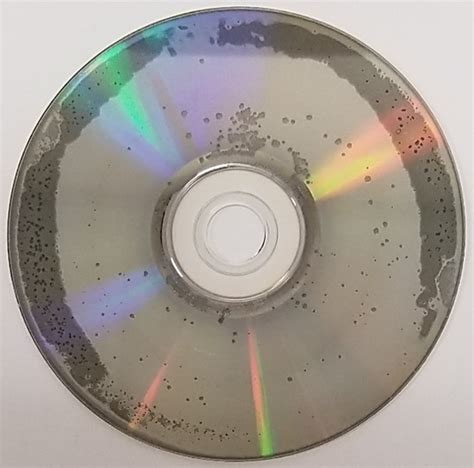 The Hidden Curse of Blu-ray Discs: How Scratches Affect Performance